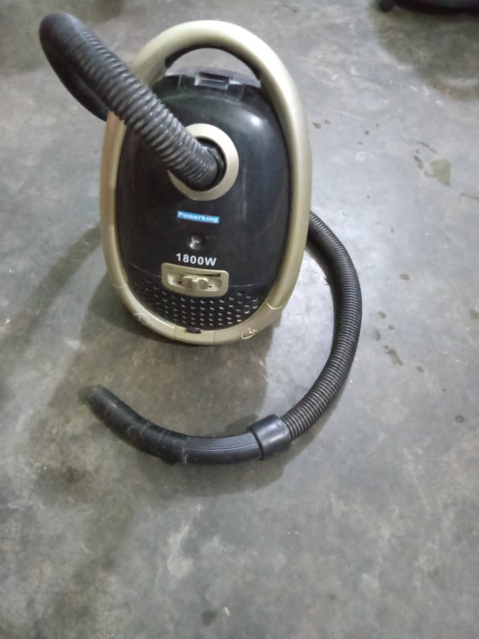 للبيع
للاستفسار خاص او واتساب ***********
