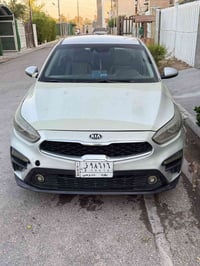 كيا فورتي موديل 19 مصبوغه حزام حادثها جاملغ خلفي وقبق جنطه وبنيد ايربا...