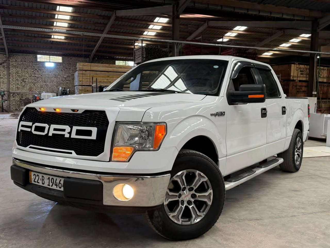 للبيع فورد F150 موديل 2011
خليجيه وكاله نيفا  
سيارة قوية ونظيفة وجاهزة للاستخدام
محرك كير تبريد تدفئه صدر كله جاهز 
 بدون أي مصاريف.
✅ وارد خليجي  
✅ محرك 8 سلندر 5000 المرغوب
✅ تدفئه تبريد شغاله بدون اي ملاحظات 

المواصفات:  
• باب طويل بدي قصير  
• ويل 18 مال جمسي حديث  سعره 800   
• شاشة + كاميرا خلفية  
• كشن منفصل  
• درج في باب البدي لسهولة الاستخدام  
• اضافة منظومة غاز 80 لتر (اقتصادية بالصرف)

⚙️ الحالة:  
المكينة، الكير، التبريد والتدفئة كلها تمام وجاهزة.

📄 السنوية: أربيل باسمي – تحويل مباشر  
📍 المكان: بغداد

💰 السعر: 140 قفل سعر نهائي

📞 الاتصال: ***********
