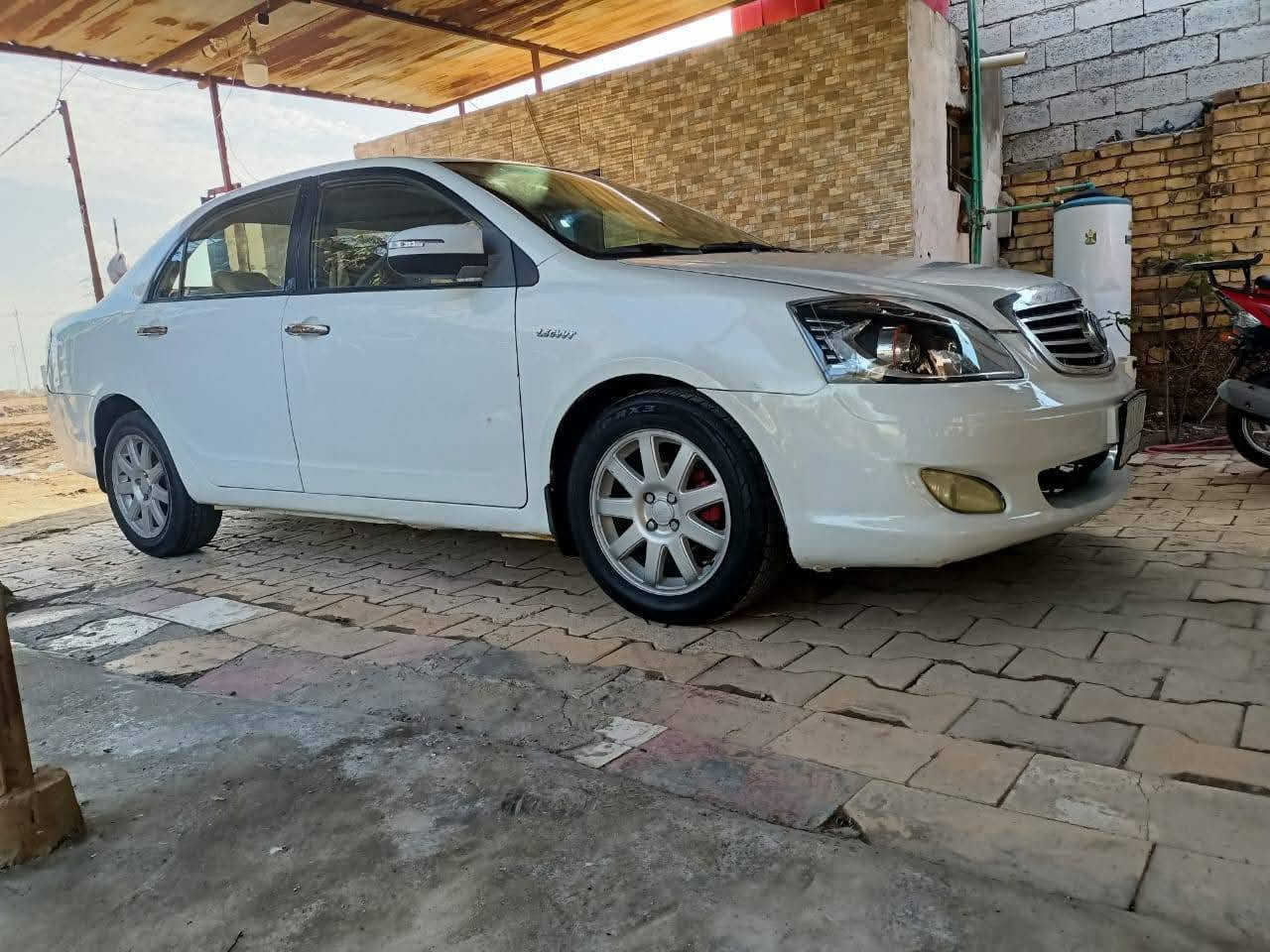 جيلي موبل ٢٠١٣ للبيع محرك گير تبريد خير من الله مكفوله من الضربة ماعدا جراد قليل وتصليح خياسات بالداير السعر٤٧ وبيها مجال حگ الجية عنوان الديوانية قضاء المهناوية اتصال @ل***********
