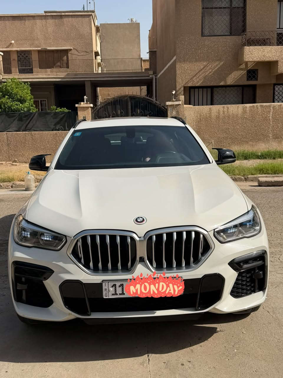 BMW x6 وكاله العروش 2022 
مغله ppf بالكامل 
بدون بارد بدون ضربه بدون اي ملاحظه 
سياره ماشيه 39 الف كيلو 
سياره جدا نظيفه 
مواصفاتها معروفه بوب شفط حساسات بكل السياره 
بصمه + ريمونت 
مكان سياره حارثيه 
***********
سعر 52 بي مجال جدا بسيط
