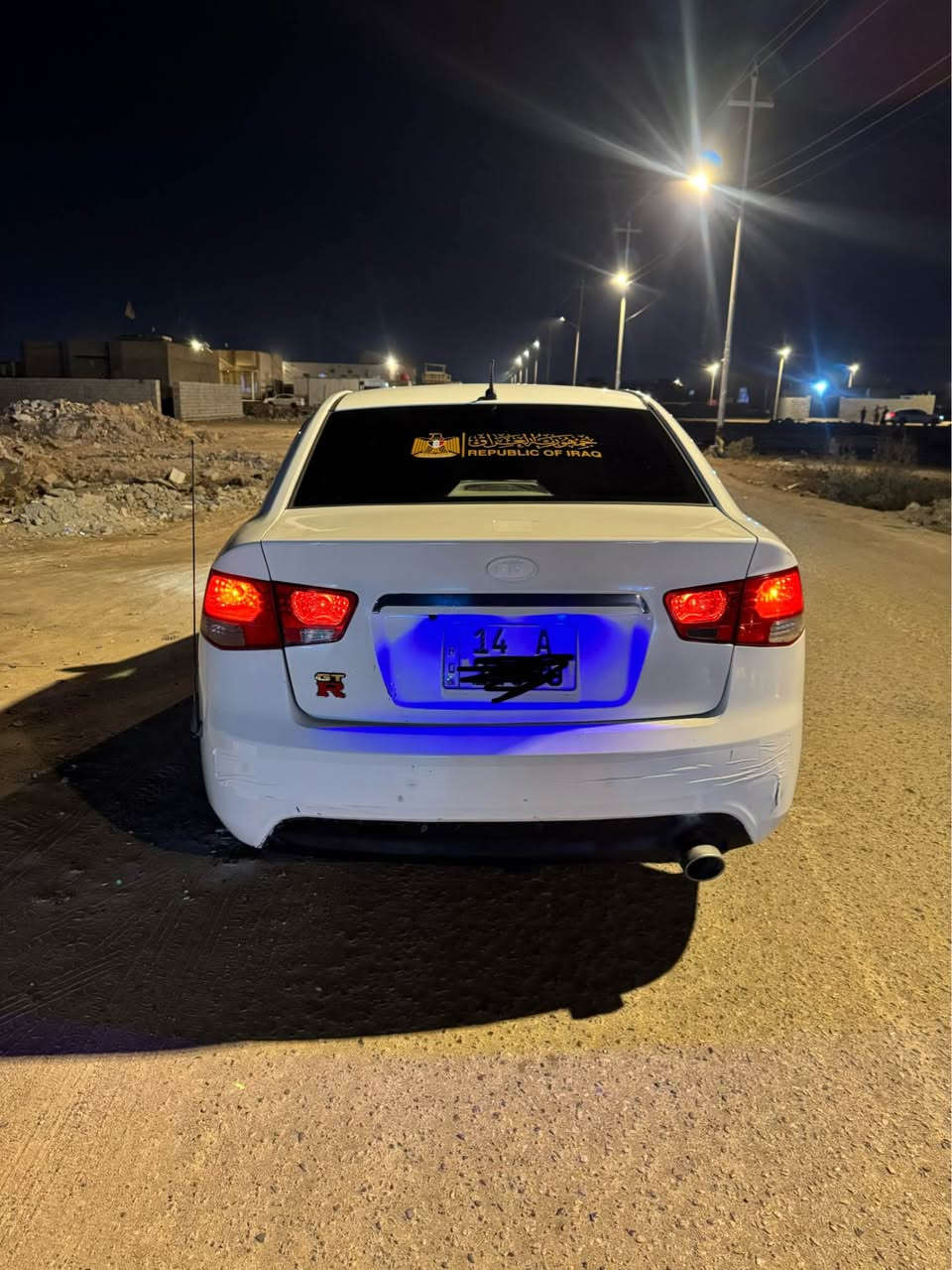 كيا سيراتو موديل ٢٠١٣سياره مكينه كير تبريد مكفولات لبدي بي طخات ومصلح هلالات وره بديهة شوف لعين سياره غرفتهة جديده شاشه تحكمات كامره لسياره فول عده لفتحه لسعر ٧٥وبيهة مجال رقمي موجود ليحب يتواصل ***********عل فيس ما متواجد ما ارد عل ماسنجر البصرة, العراق
