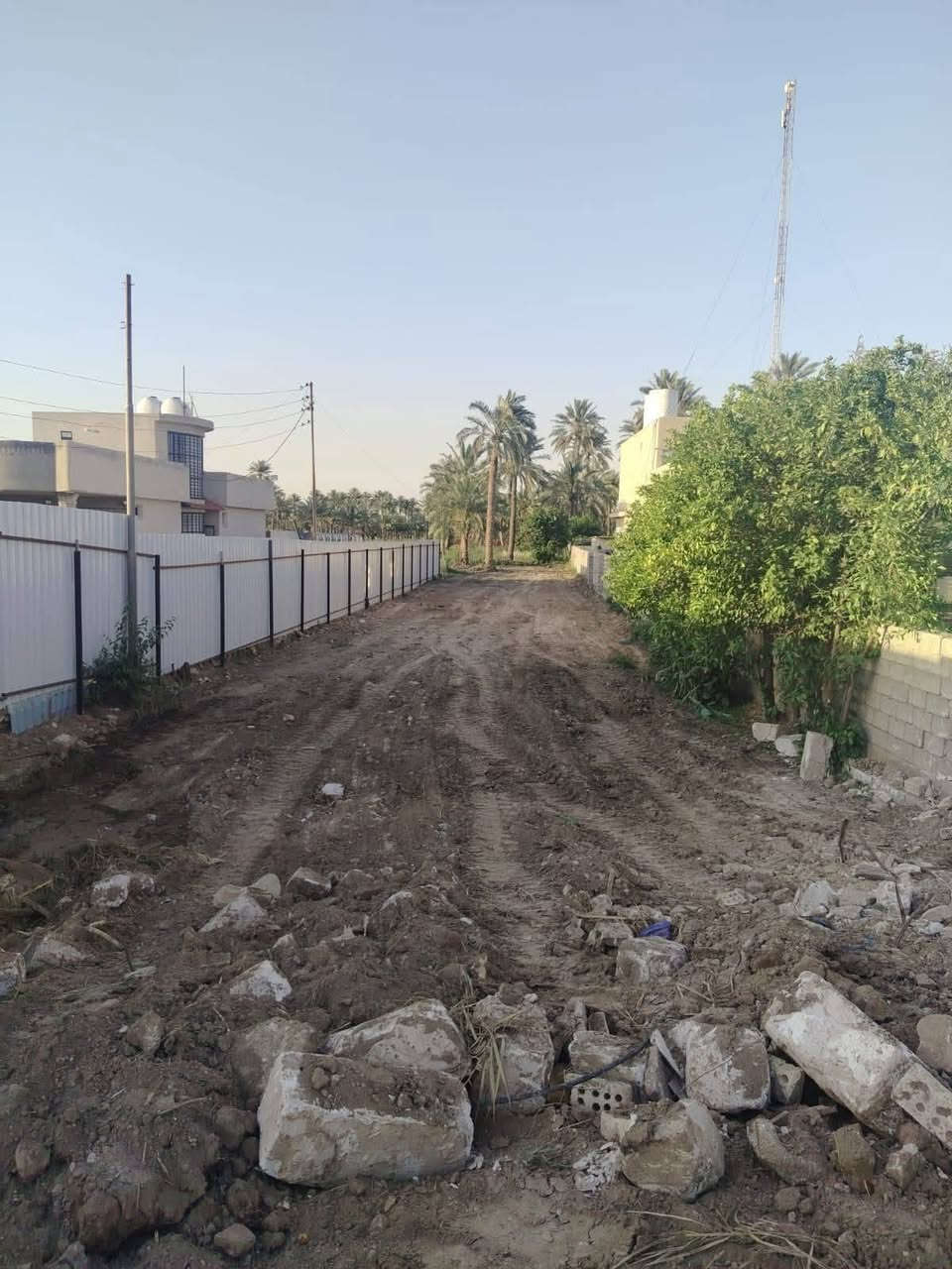 السلام عليكم قطعت ارض للبيع بغداد المدائن منطقت التويثه قرب شارع القاضي خدماتهه كامله ميه كهرباء تبليط
السلام عليكم قطعت ارض للبيع بغداد المدائن منطقت التويثه قرب شارع القاضي خدماتهه كامله ميه كهرباء تبليط 
منطقه حلوه ترهم مزرعه زغيره ومرتبه يمهه مزارع طابو ملك صرف ثاني يوم احولك بسمي شخصين مساحتهه 1350. السعرر ١٩٠ وبيهه مجال 
 الاستفسار اكثر خاص او *********** واتساب فقط
