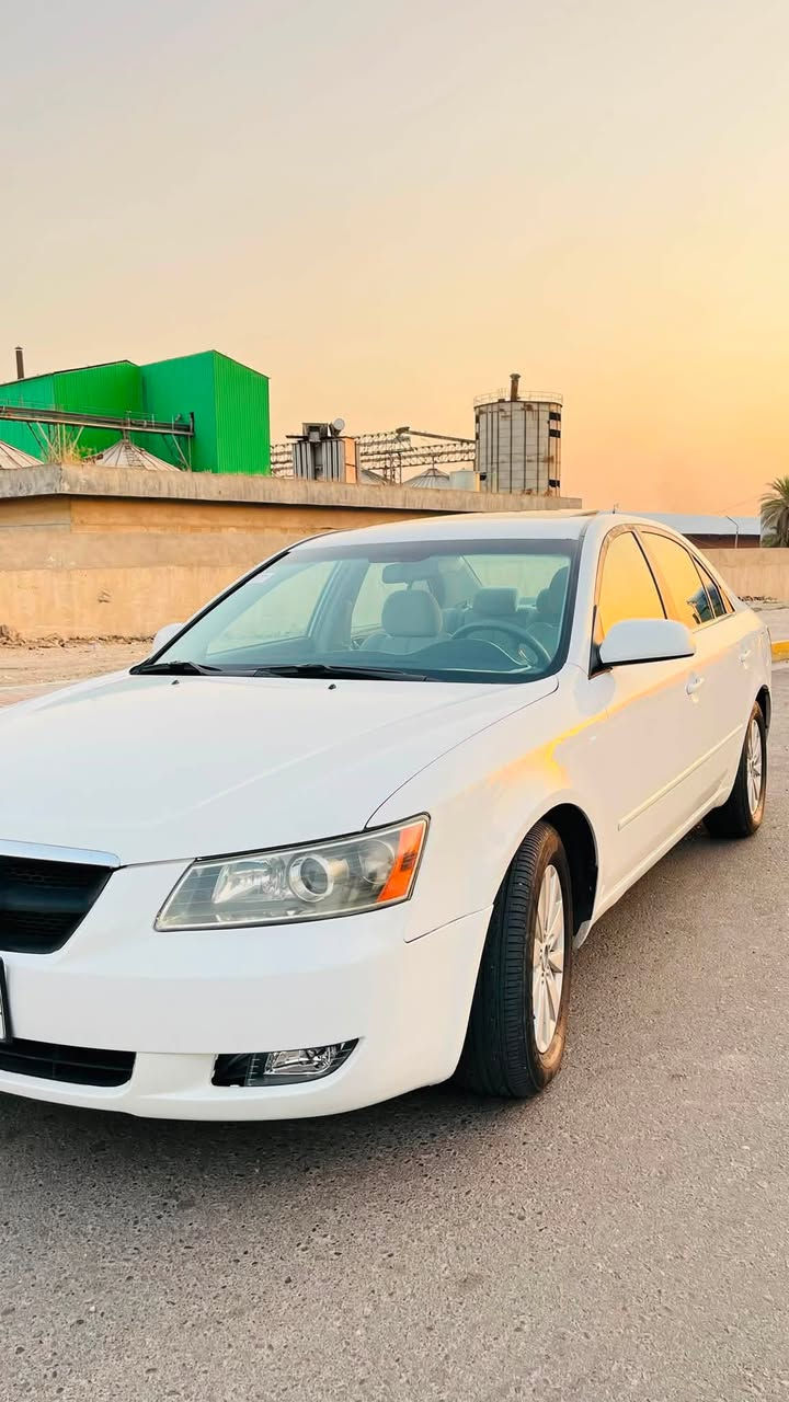 #للبيع
#ملاحظة البيع نقد بدون مراوس 
السعر  97 $ وبيها مجال 

سوناتا موديل 2008 لون ابيض V6سلندر 
مكينة وكير شرط 
تبريد تدفئة كلها شغال 
سيارة حادثها بوند وجاملغ بدون دواخل شرط 
وبيها بابين جهة النفر بخ مال تشليع صبغ 
رقم نينوى الماني سنويه لل ٢٩ 
استفسار او اتصال تواصل على الرقم 👇
***********
***********
