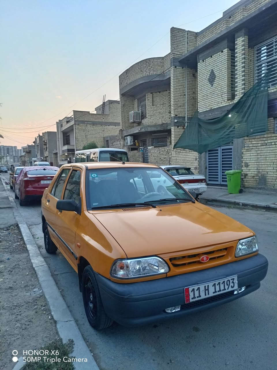 سلام عليكم سايبه ١٨ سياره بدون اي حادث ولا صبغ مكفوله شوصي كير مكينه صدر تخم تاير كله مكفول رقم بغداد انكليزي بسمي سياره بلادي مصفرهه هيه وغرمات سعر ٤٤وبيهه مجال تبريد ثلج مكان بغداد حي الجهاد ***********
