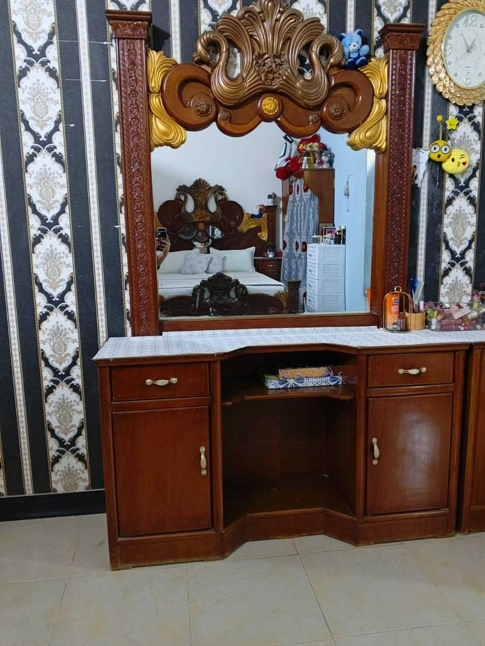#غرفه #للبيع

غرفه سبع قطع احطاطه خشب عراقي اصلي 
بعدهي ع وضعيتها جديده كولش 
السعر 850وبيها مجال •
الفلوجه.. حي جبيل 
***********
