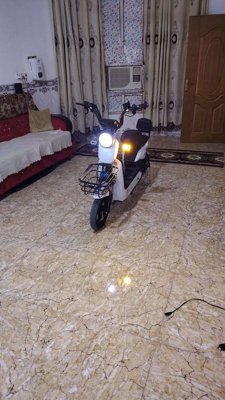 السلام عليكم داجه شحن جديده استخدام بسيط صار شهرين من اشتريته كارتون للبيع السعر مناسب اتصل ***********
