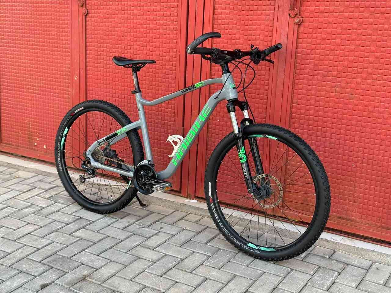 بايسكل / الماني🇩🇪

ماركة / haibike

اورجينال

المنيوم 

قياس/ ٢٩ 

فريم / Large

بريكات هايدروليك 
‏shimano tektro

ماشة دبل 
ماركة / srsuntoure

٣ * ٩ كير
Shimano acera

مكينة خلفي 
Shimano deore

داخل بايدر / براكيت بوش 
Shimano

ديسك / shimano tektro

سعر / ٣٥٠$

***********

📍مكان/ سليمانية :- بكرجو جديد - قريب جامع احسان

توصيل موجود لي كل محافظات 🚕
