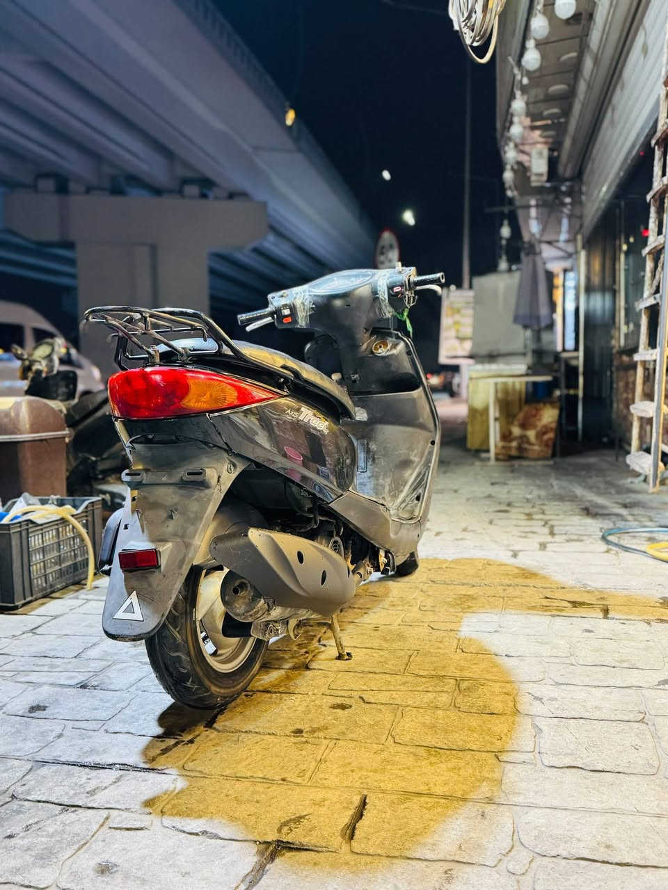 سلام عليكم للبيع اكزاز بغداد الكاظمية *********** سعر 900 بيه مجال مكفوله
