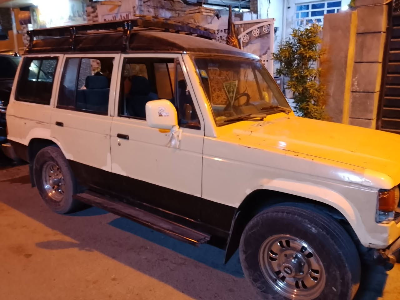 سياره للبيع تالوبه موديل1989
السعر 38 وبيهه مجال 
التواصل: ***********
