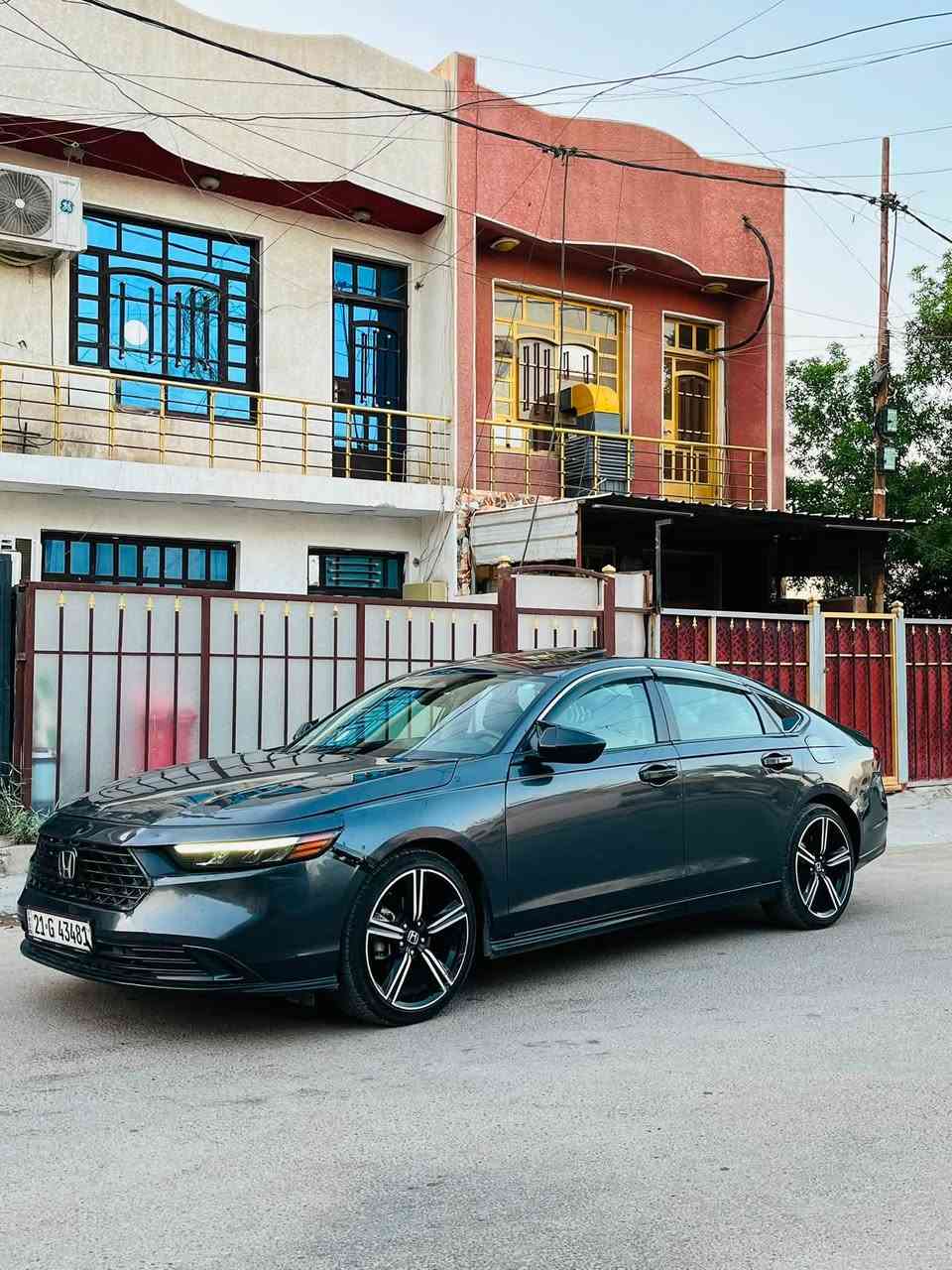 السلام و عليكم 
السياره هوندا اكورد موديل 2024 
بدون هايبرد فقط بانزين 
السياره فول ١/١
سلايت
دخول ذكي 
تشغيل عن بعد 
شاشة ابل كار بلي واندرويد اوتو
نقطة عمياء 
اوتو هولد
السيارة نظيفة وبالخير على الي ياخذها 
ماشيه ٤٢ الف كيلو متر 
الرقم
 ***********
السعر 160
