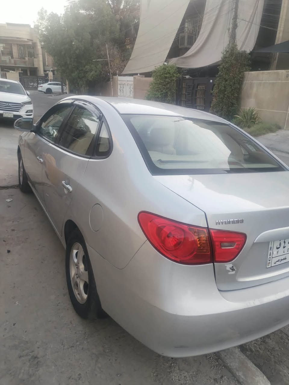 النترا 2009 للبيع السياره ماشيه 206 بيها فقط شبر من الجاملغ صبغ واصبعين بارد بلبنيد السياره نظيف وتخبل 
السعر 90 وبيها مجال كلش بسيط 
مكاني بغداد السيديه 
***********
