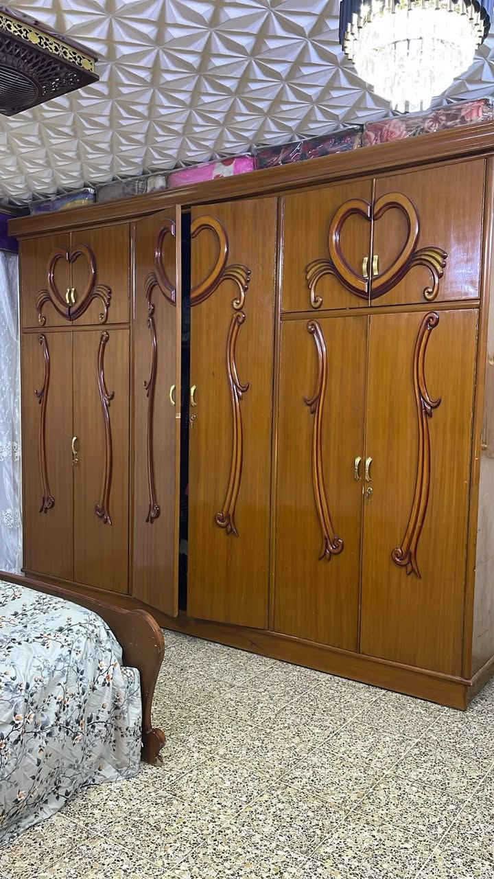 غرفه صاج تزكام عرقية اصليه وكنتور  سته باب ملحق ما نقص شيه نضاف فوال مكاني الغزاليه سعره700وبيه مجال قليل ***********
