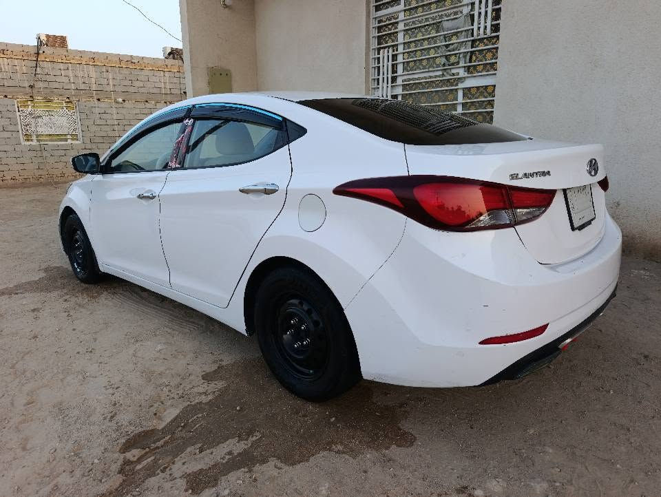 النترا 2015 رقم ذي قار حره تحويل ثاني يوم وارد خليجي مكفولة من الضربه والتبديل والصبغ السياره جاهزه مكينه كير حداديه تبريد مكفولات محرك 1600 دوش مواصفات شاشه كامره تحكم استيرن اشاير بل مرايه حساسات أمامية وخلفية وباقي المواصفات المعروفه السعر 107 وبيها مجال للشراي للاستفسار الاتصال على الرقم *********** مكاني ناصريه الزبير, البصرة
