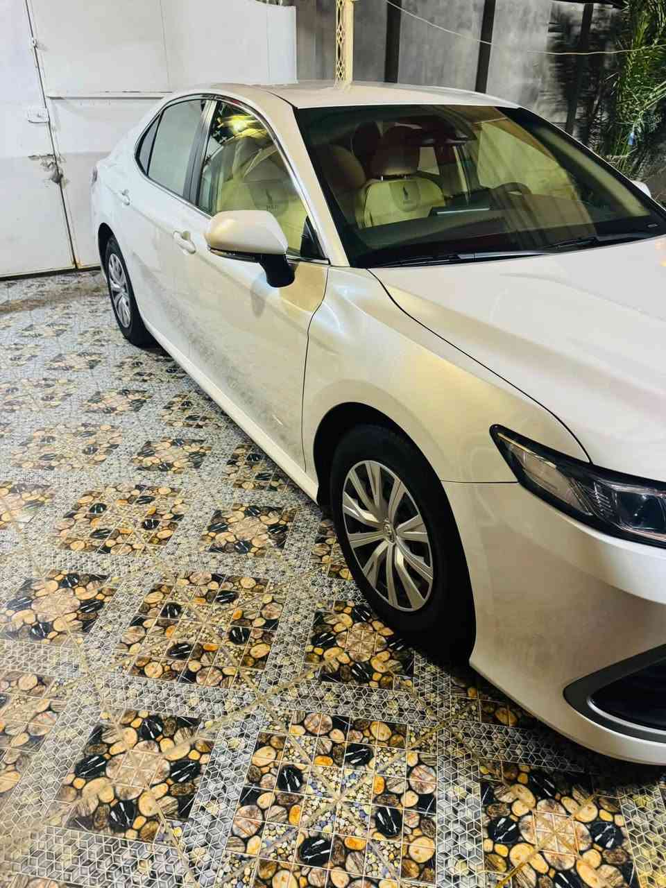 سلام عليكم ورحمة الله وبركاته 

كامري 2023 خليجي مكفوله
لون صدفي 
مواصفات LE
ماشي 100 الف محرك ممفتوح 
محرك 4 سلندر 
شرط التحويل 
غرامات صفر
السعر 225 وبيه مجال بسيط
***********
مكاني الديوانية او بغداد
