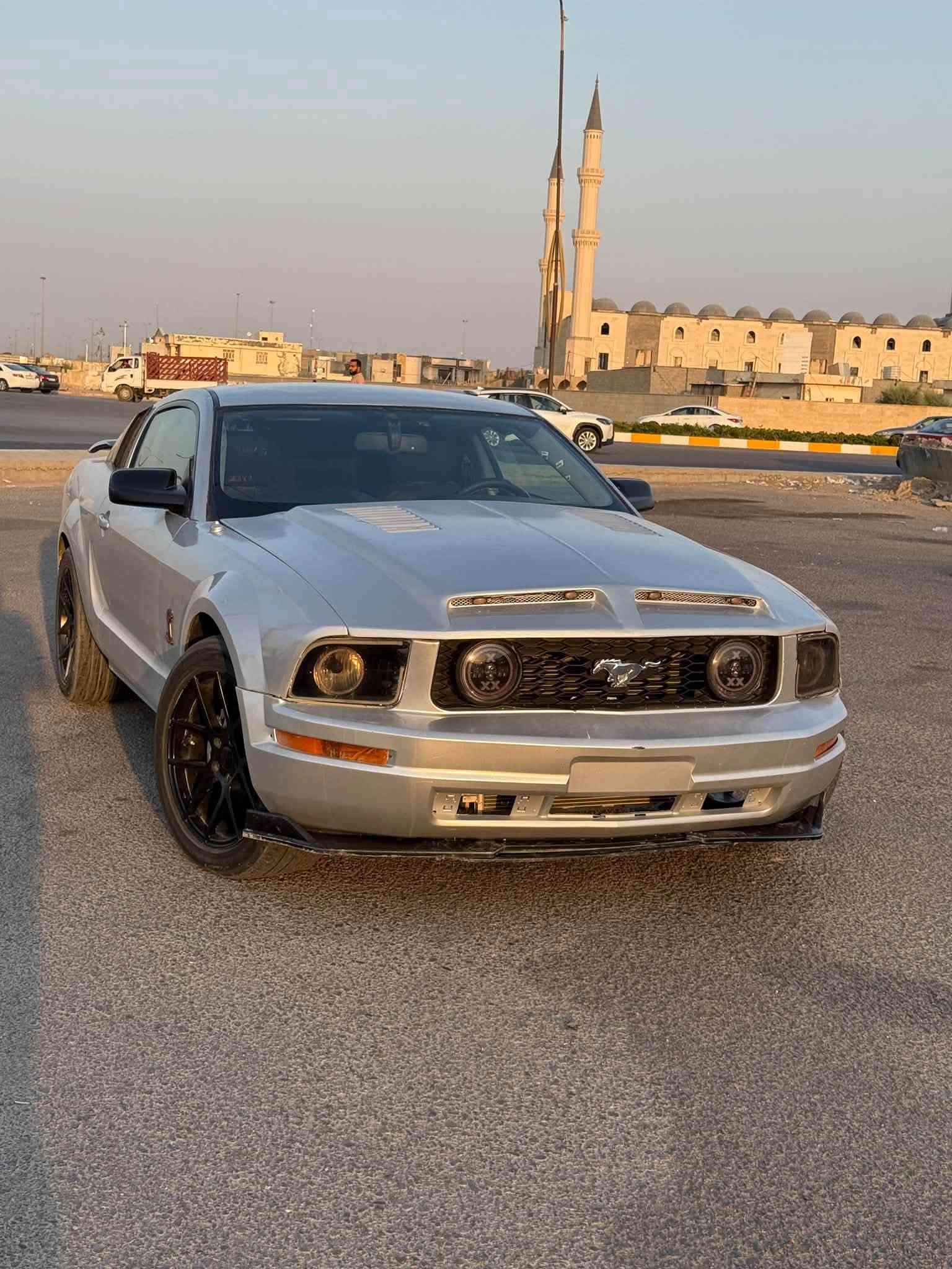 موديل 2009 رقم بغداد انكليزي   مصبوغه عام شواصي والغود مكفوله محرك 4000 /6   سياره حلوه  واني صبغتها قبل شهر   نقصها  الصدر 50/100
*********** واتساب واتصال
