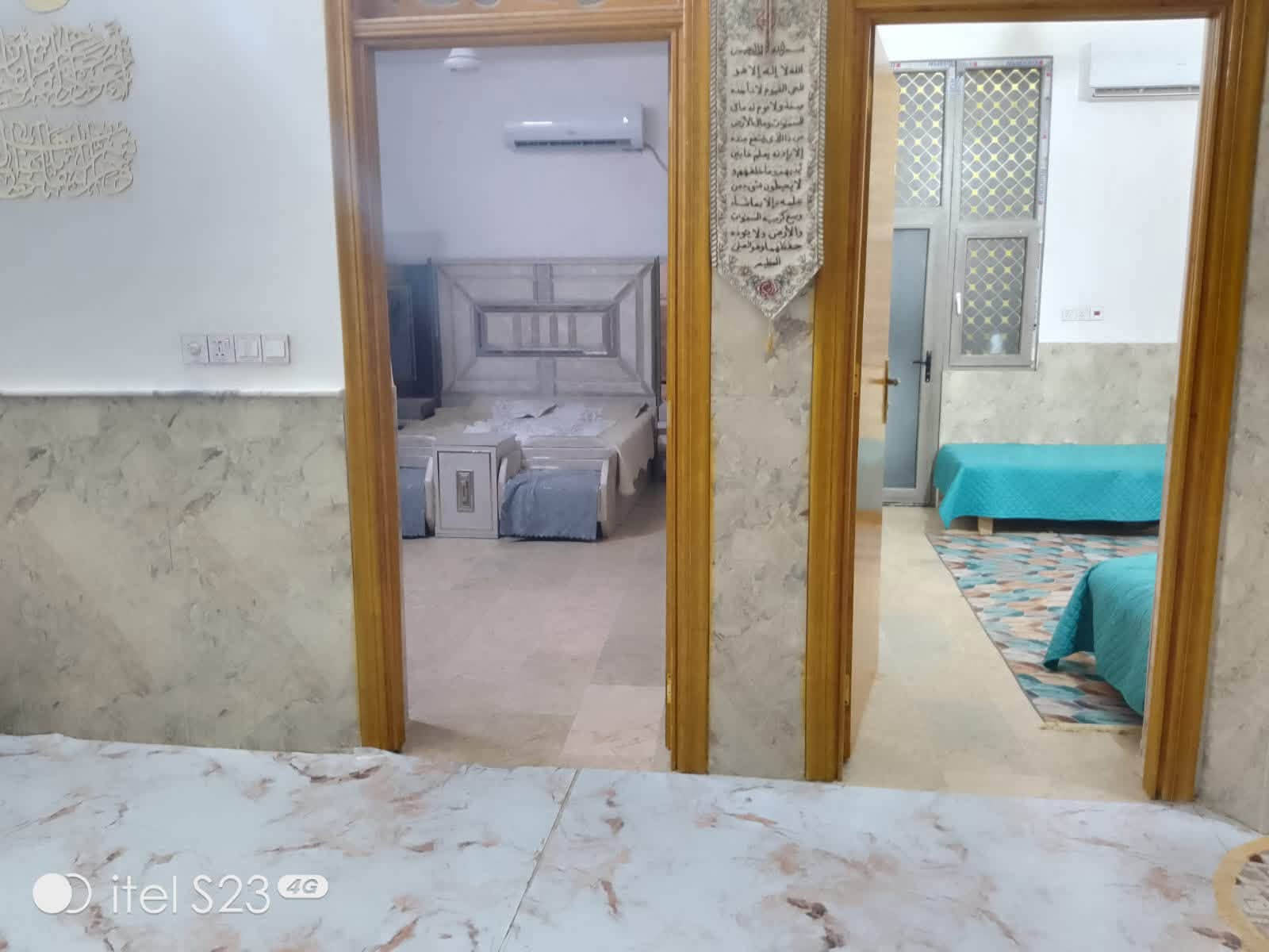 بيت للبيع حي السيدة زينب طابقين بناء حديث 140 متر 5 غرف بيت جاهز فقط غرفتين يحتاجن بياض 
السعر 180 مليون وبي مجال مطلوب اسكان 40 مليون تسديد 200 الف بالشهر 
***********

نص مكتوب في الصور:
- itel S23 4G