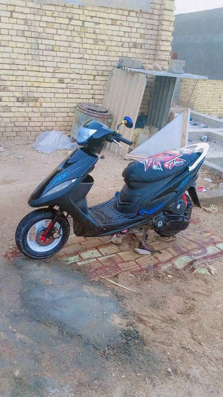 سلام عليكم دراجه ماكس للبيع 

كهربائيات كامله 
السعر 600

مكاني ناصريه مركز 
 التواصل***********
