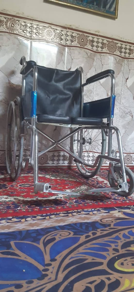 عربانه نضيفه عايزه بس جرخ واحد يسوه نجف تيل 130 بشارع الكادميه السعر 75 لاتصال على الرقم ***********
