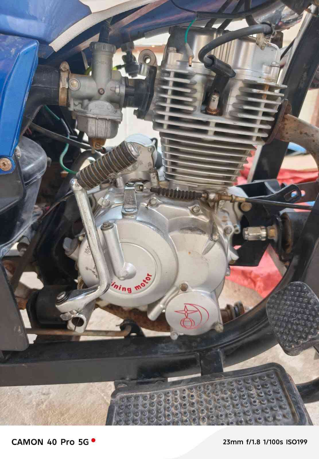 جمره موديل 23 مامفتوحه
سعر 2700 بيها مجال قليل 
مكاني سوق الشيوخ 
‏‪***********‬‏

نص مكتوب في الصور:
- CAMON 40 Pro 5G 23mm f/1.8 1/373s ISO50
- CAMON 40 Pro 5G
- 23mm f/1.8 1/608s ISO50
- 23mm f/1.8 1/100s ISO140
- CAMON 40 Pro 5G 23mm f/1.8 1/100s ISO105
- 23mm f/1.8 1/310s ISO50
- 23mm f/1.8 1/100s ISO199