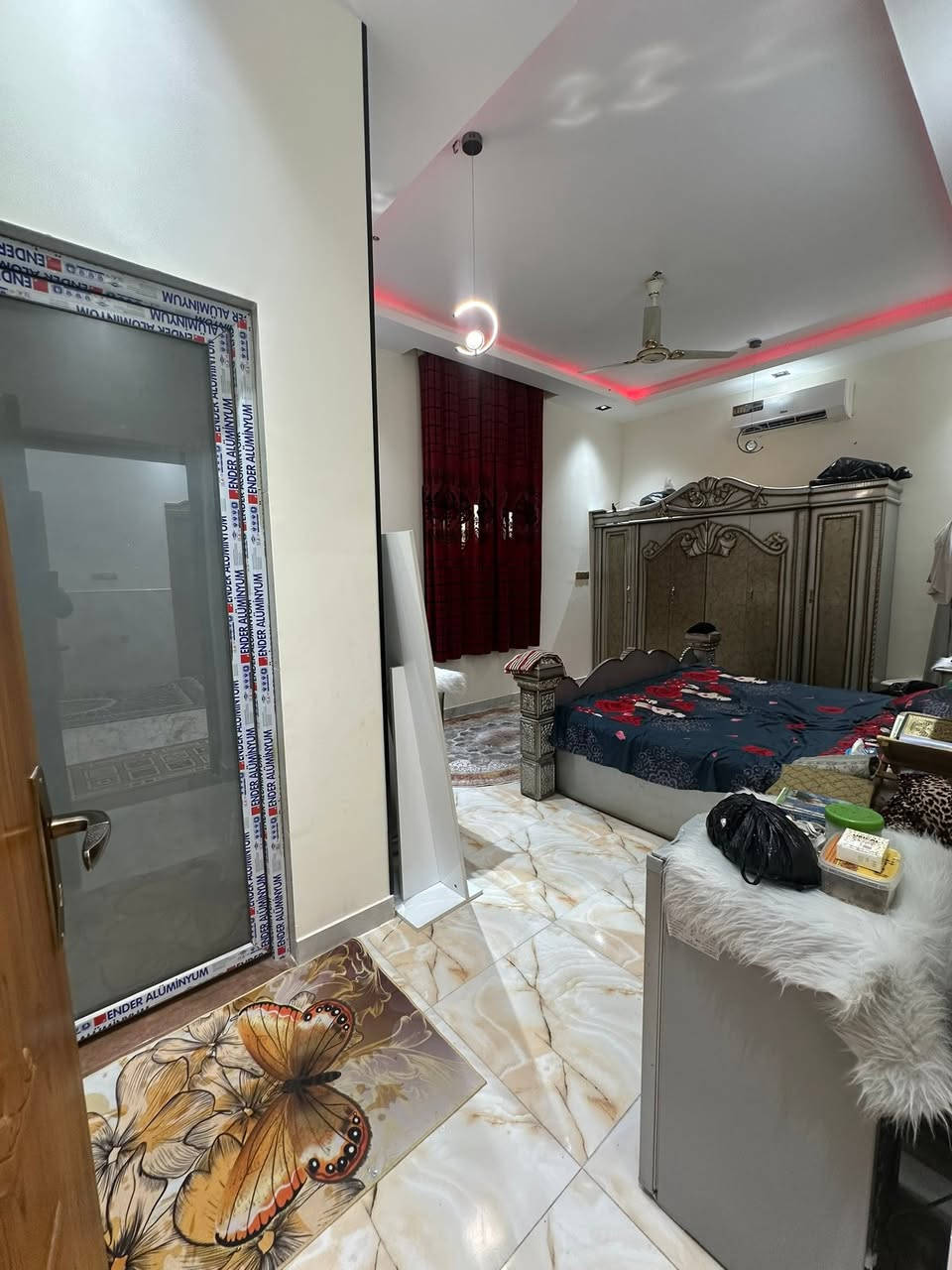 للبيع بيت بناء طابوك  البصرة كوت ثويني 
مساحه520متر طابو ملك عراقي سند25
وبسعر250مليون ***********📞
