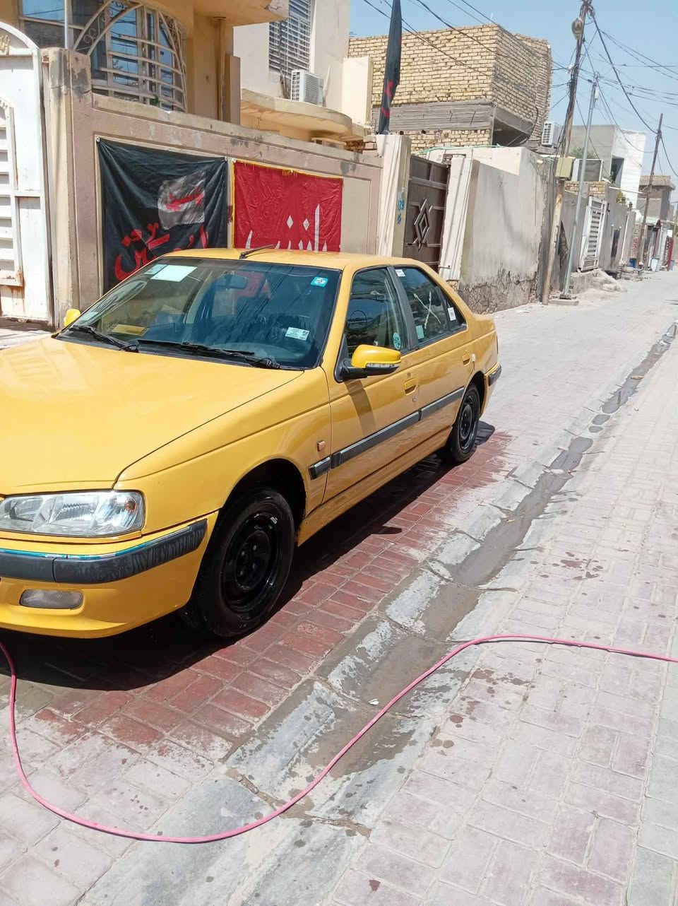 سلام عليكم 
بيجو بأرض تكسي 2015 
كفاله عامه مابيها اي نقص من گير ومكينه وتبريد مصفره من الغرامات والهيئه حداديه شرط 
السعر 50 وبيها مجال
مكلف بنشر 
***********
