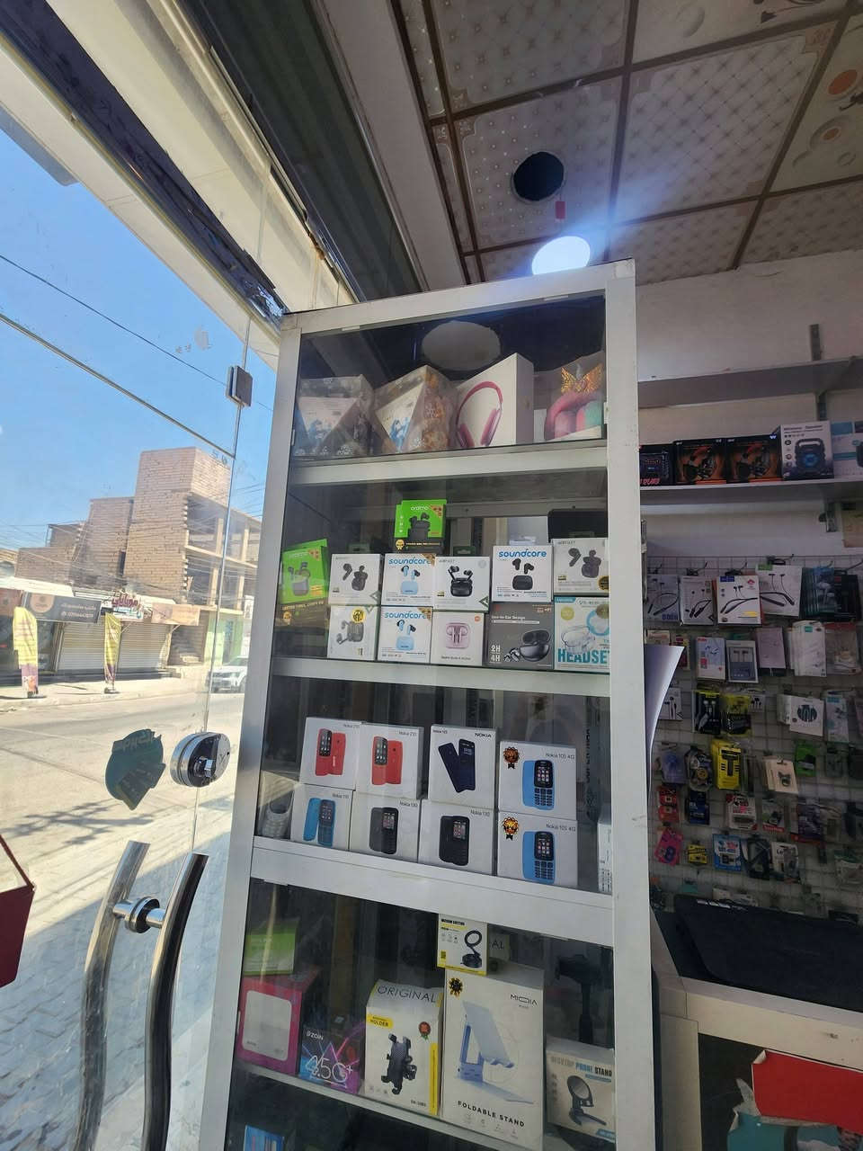 سلام عليكم موبايلات للبيع بسبب عدم التفرغ
المكان حي الوفاء شارع عشرين

ايجارهه 200
***********
***********
