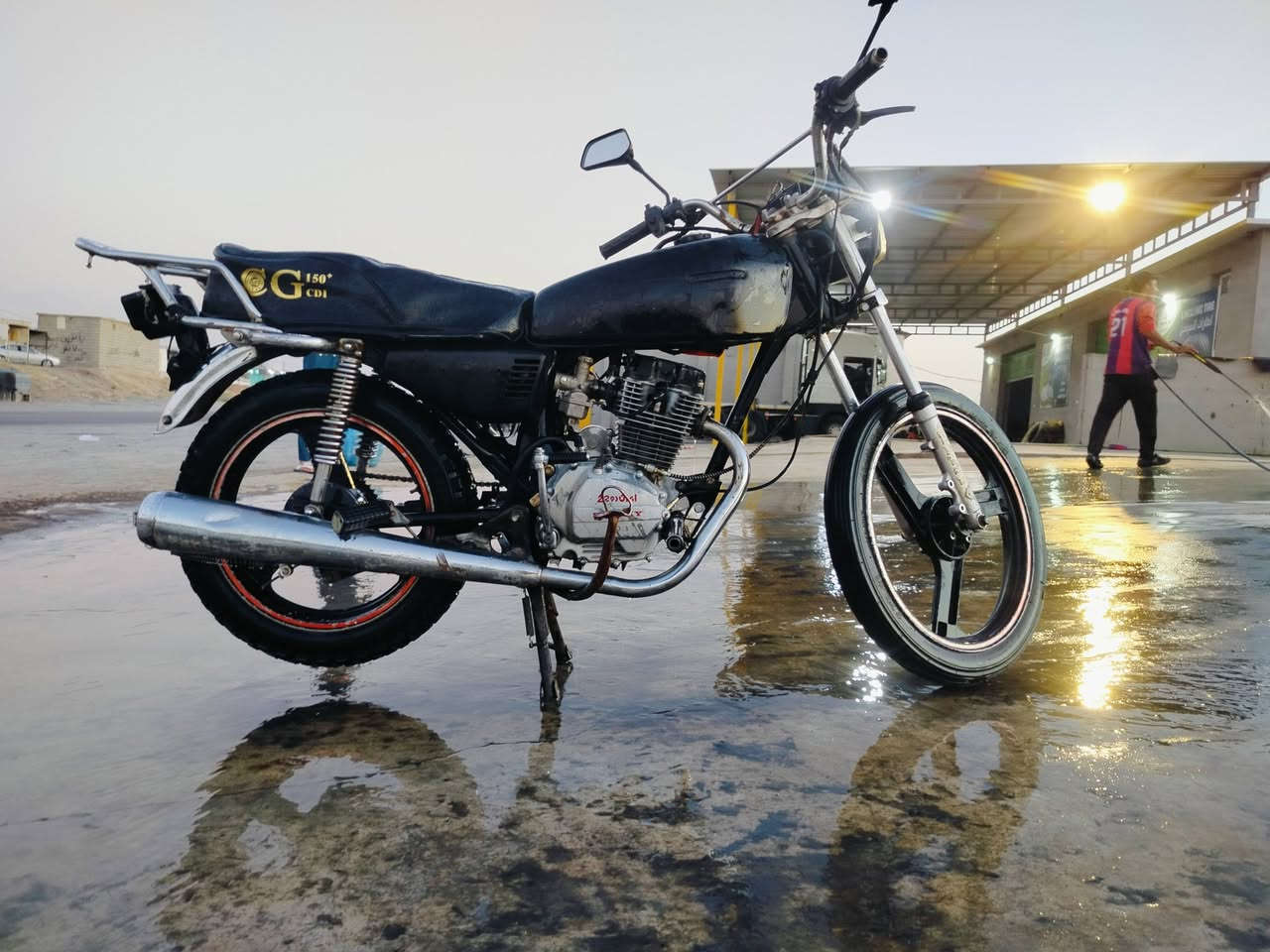 موطور 5كير 
موديل 21
محرك شرط
كهربائيات شغاله 
كله فول 
السعر 150 ويرهم مراوس 
***********
