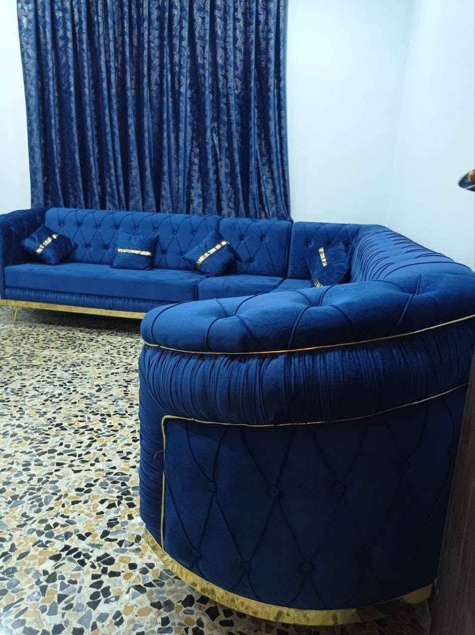 ديوان ١٠ مقعد مع كوشات هديه
سعره ٤٥٠ الف
للحجز والاستفسار التواصل على الواتساب
***********

نص مكتوب في الصور:
- Dola AI