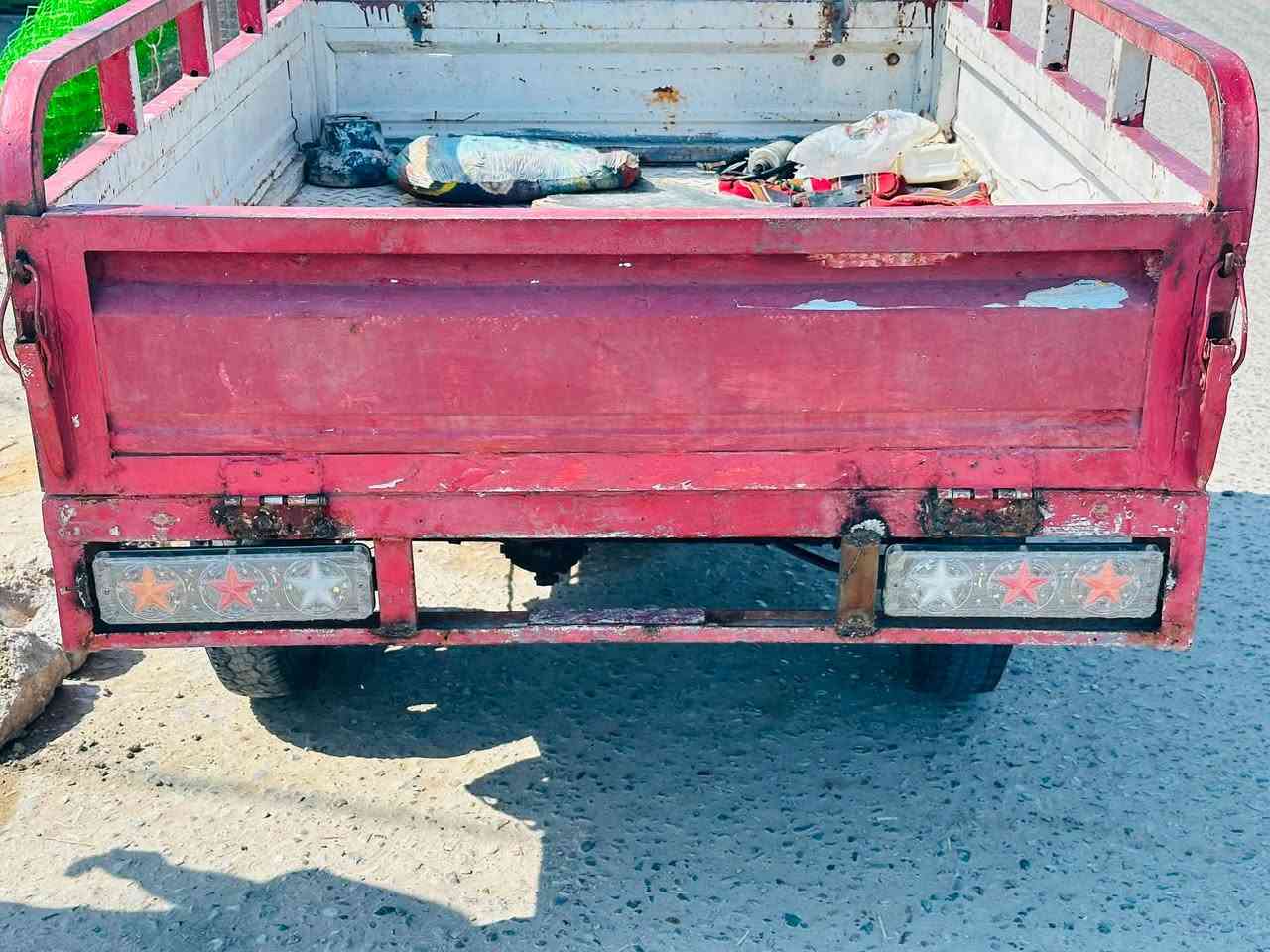 السلام عليكم خوان ستوته مديل 16توهه معمره جاهزه مكينه مجفته ألون بيض وراق  سوك الشيوخ  السعر 1500وبيه مجال  ***********
