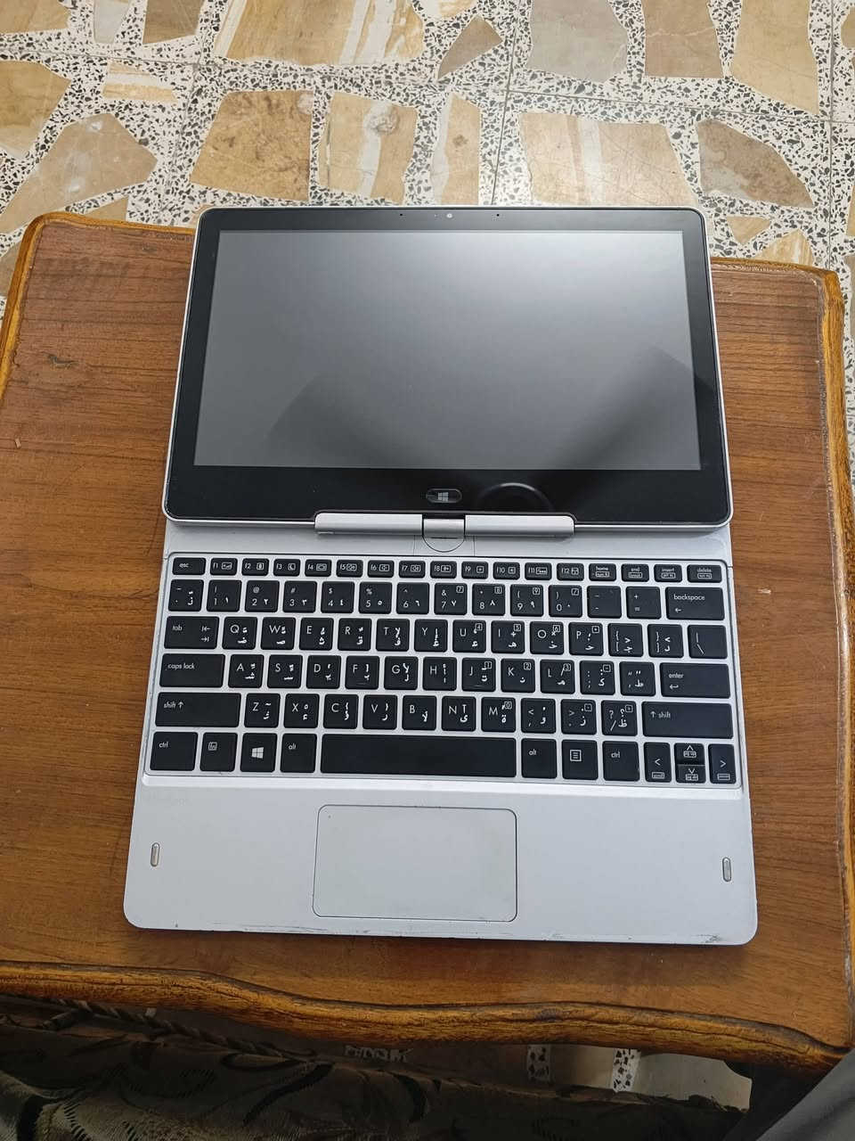 ادلابتوب  شاشه لمس  يتحول ايباد كور i5 شاحنته والماوس متوفر بي البرامج الهندسيه كل شي يشتغل مكاني بغداد  السعر 300 
التواصل ***********
