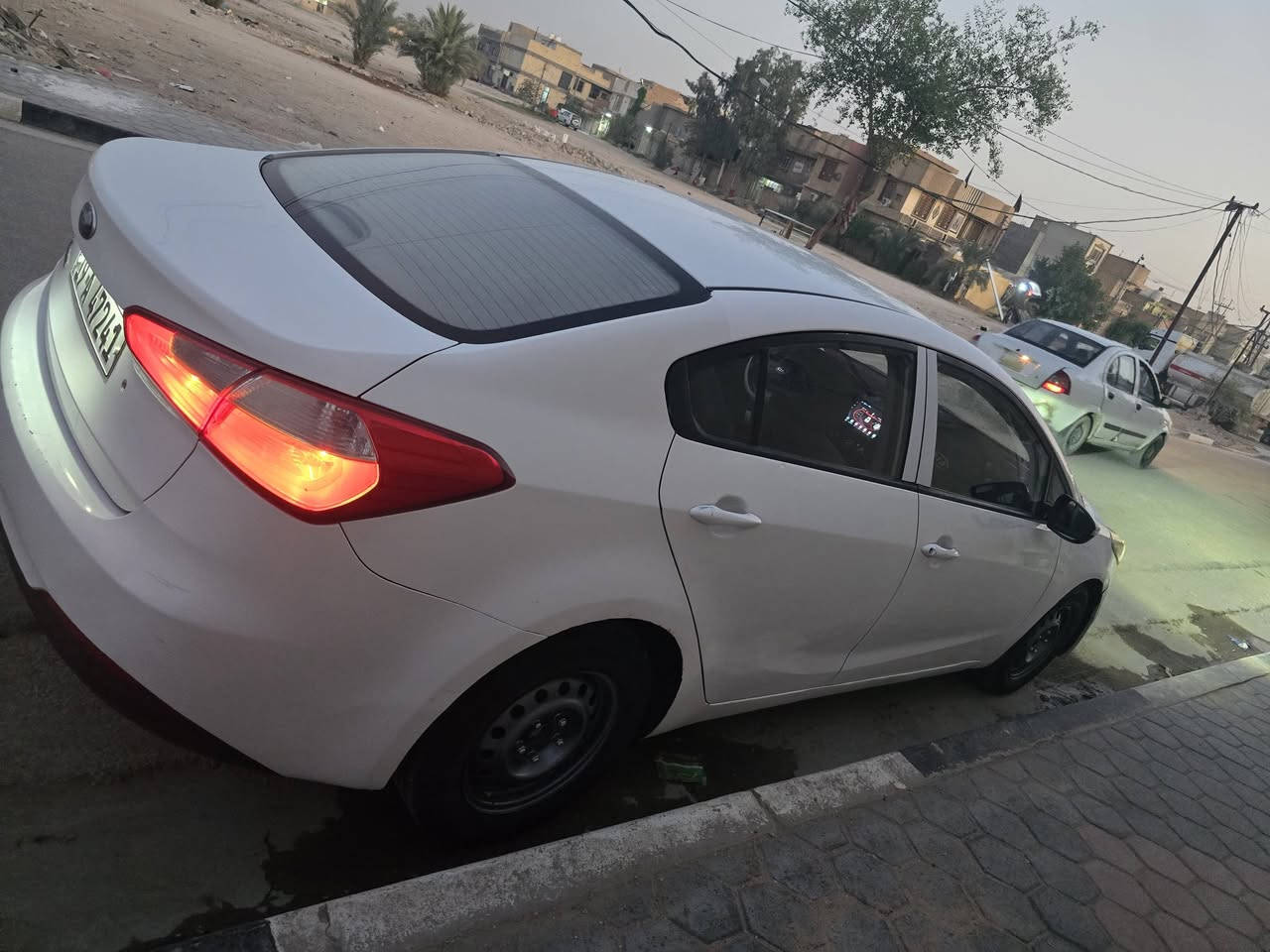 سيراتو موديل ٢٠١٤ خليجي بيه ٥ قطع صبغ ابيع حزام سياره بدون دواخل شرط بس صبغ مكينه كير تبريد حدادي كله جديد مكاني كربلا وسعره مناسب سعره ٨٧ وبيه مجال شراي يتصل ويدلل ***********
