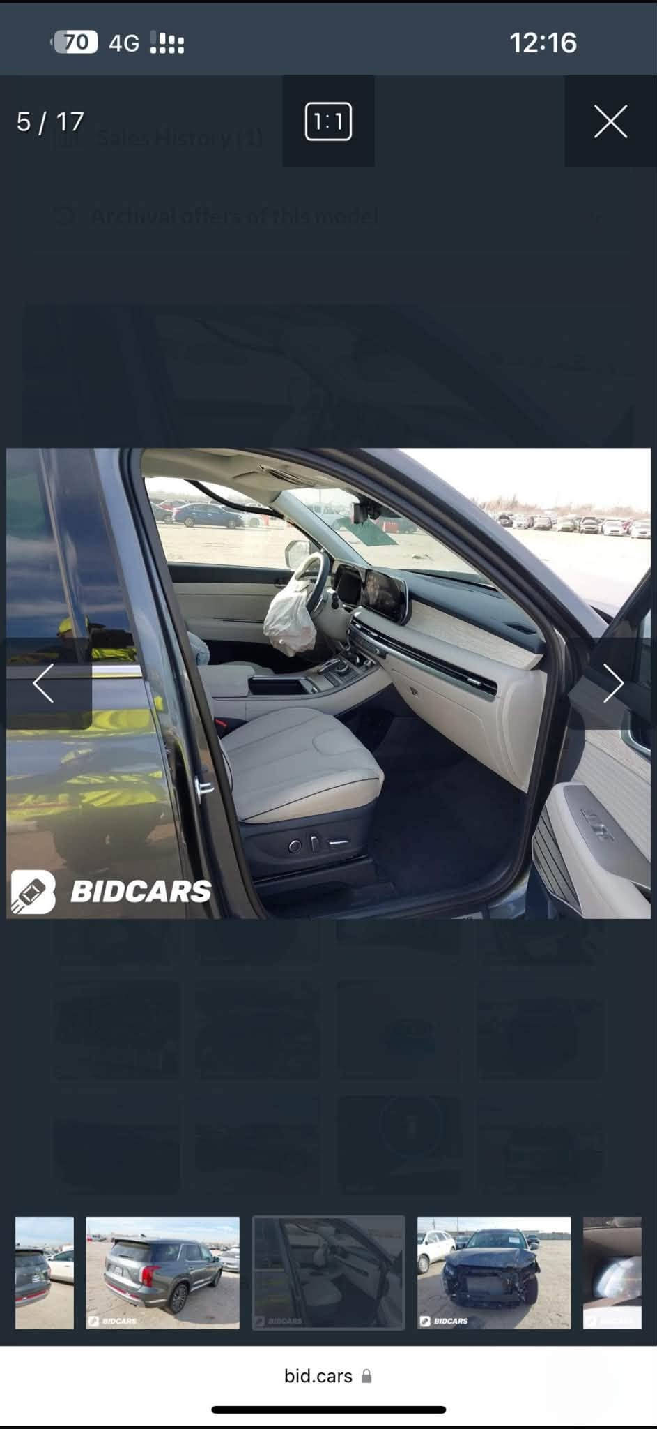 للبيع هيونداي بلسايد PALISADE 2024 VIP فول 1/1
سعرهه قبل كلشي 278 وبيهه مجال قليل 

الداخل: ابيض VIP
الموديل: 2024
الفئة: VIP Calligraphy اعلى فئة
بيها قطعة وحدة فقط بنيد
صور الحادث موجوده بالمنشور 
تصليح بسيط باب الجنطه اصبعين بارد ممبين 
باب خلف العبري كارت بسيط كلش ولا مبين نهائي 
مكينه نضافتهه 100/100
ايرباك ستيرن فقط - بدون دشبول
بدون شاصي وبدون لغد
المواصفات:
بانوراما - 
7 راكب كراسي طيارة 
VIP منفصلة
تبريد 3 قطع - تدفئة وتبريد كراسي امامي وخلفي
شاشة كبيرة 12.3 - كاميرات 360 درجة
رادار - نقطة عمياء - تحديد مسار - قيادة ذاتية
شاحن وايرلس - هيد اب دسبلي - صندوق كهرباء شفط
بصمة تشغيل + دخول ذكي + تشغيل عن بعد
كشنات كهرباء ميموري
السيارة بأسمي - تحويل ثاني يوم
سنوية وهزة جديدة ما ساقطة - 
رقمها بغداد  
مكان السيارة: النجف

سياره جاهزه عالاخر 

للاستفسار ***********

نص مكتوب في الصور:
- 70 4G 12:16 5 / 17 1:1 BIDCARS bid.cars