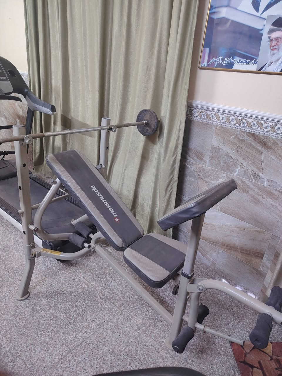 السلام عليكم عندي هاي الجهزه الرياضيه للبيع الي يدفع بيهن سعر مناسب ابيع وهذا رقمي *********** ابو ملاك
