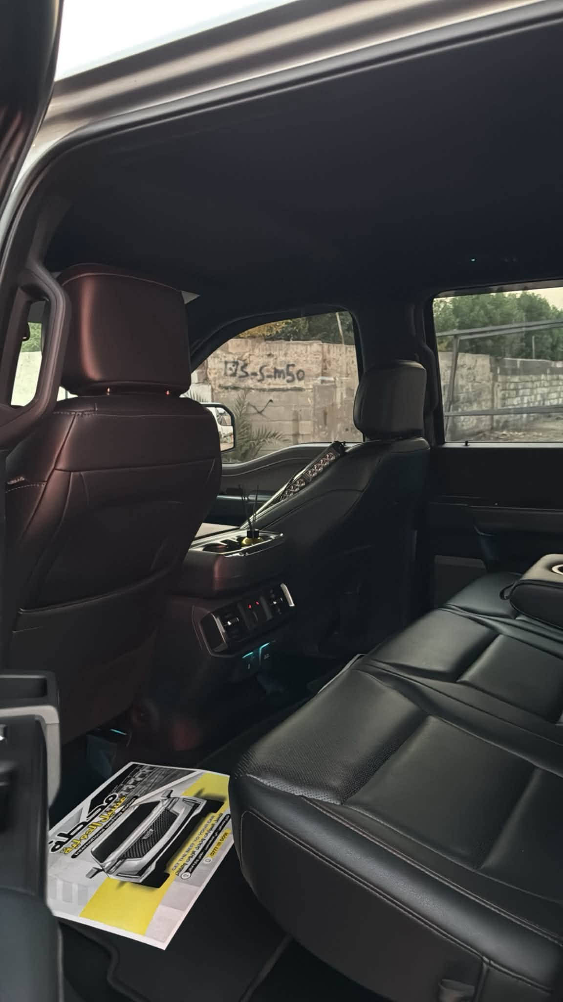 سلام عليكم للبيع 🔥 Ford F-150LARIAT 2023 – 🔥

🚘 الموديل: F-150 2023LARIAT
⚙️ المحرك: 5.0 V8
🔄 گير: أوتوماتيك طياره عشر نمر 
🛞 دبل 4×4

✨ المواصفات:فول عد البنوراما
• جلد فاخر
• كراسي أمامية كهربائية + ذاكرة
• تبريد وتسخين المقاعد
• تسخين الستيرن
• شاشة كبيرة 12 إنچ
• Apple CarPlay + Android Auto
• كاميرا 360°
• حساسات أمامية وخلفية
• مراقبة النقطة العمياء
• رادار + مثبت سرعة متكيف
• تحذير مغادرة المسار
• فرملة طوارئ أوتوماتيكية
• تشغيل عن بُعد
• دخول وتشغيل بدون مفتاح
• شحن لاسلكي
• إضاءة LED كاملة
• مرايا كهربائية قابلة للطي
• فتحة خلفية كهربائية
• نظام صوت B&O
• شاشة معلومات رقمية
• دفع رباعي 4×4
• ويل 20 إنچ
• كاميرا خلفية
• حساسات مطر
• إضاءة داخلية Ambient
.بصمات بل ابواب 
.هوك خلفي 

رقم سليمانيه بسمي وكاله او تحويل 
بيه باج تضليل 80‎%‎ 
ماشيه 56الف  

السياره وارد كندي كلين حادثه فقط  سرقه مري جانبيه 
مكانه بغداد شارع فلسطين 
السعر 35000$او بيه مجال نشاءالله 
***********
