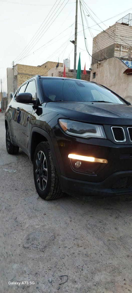 Jeep 2020
جيب كومباس تريل هوك 

موديل 2020 

وارد امريكي ضربتها جاملغ وبنيد فقط 

4 سلندر محرك 2400

ماشية 72 الف قابل للزيادة 

بصمة، تحكم ستيرن، مثبت سرعة، 

حدادية 

تبريد قطعتين ثلج

رقم ميسان  وشرط التحويل

باقي التفاصيل للسيارة معروفة 

السيارة جاهزة
مكان السياره ميسان العماره
 للأستفسار 
***********
***********

