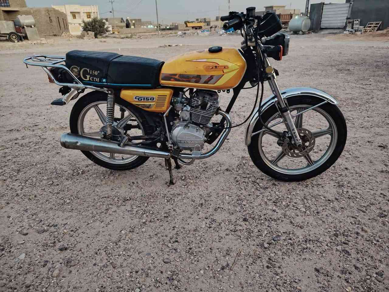 للبيع موديل 17 بدون اوراق يعوزه بس باتري سعر قيم بل يحبه الله مراوس حسب القناعه للاستفسار ***********
