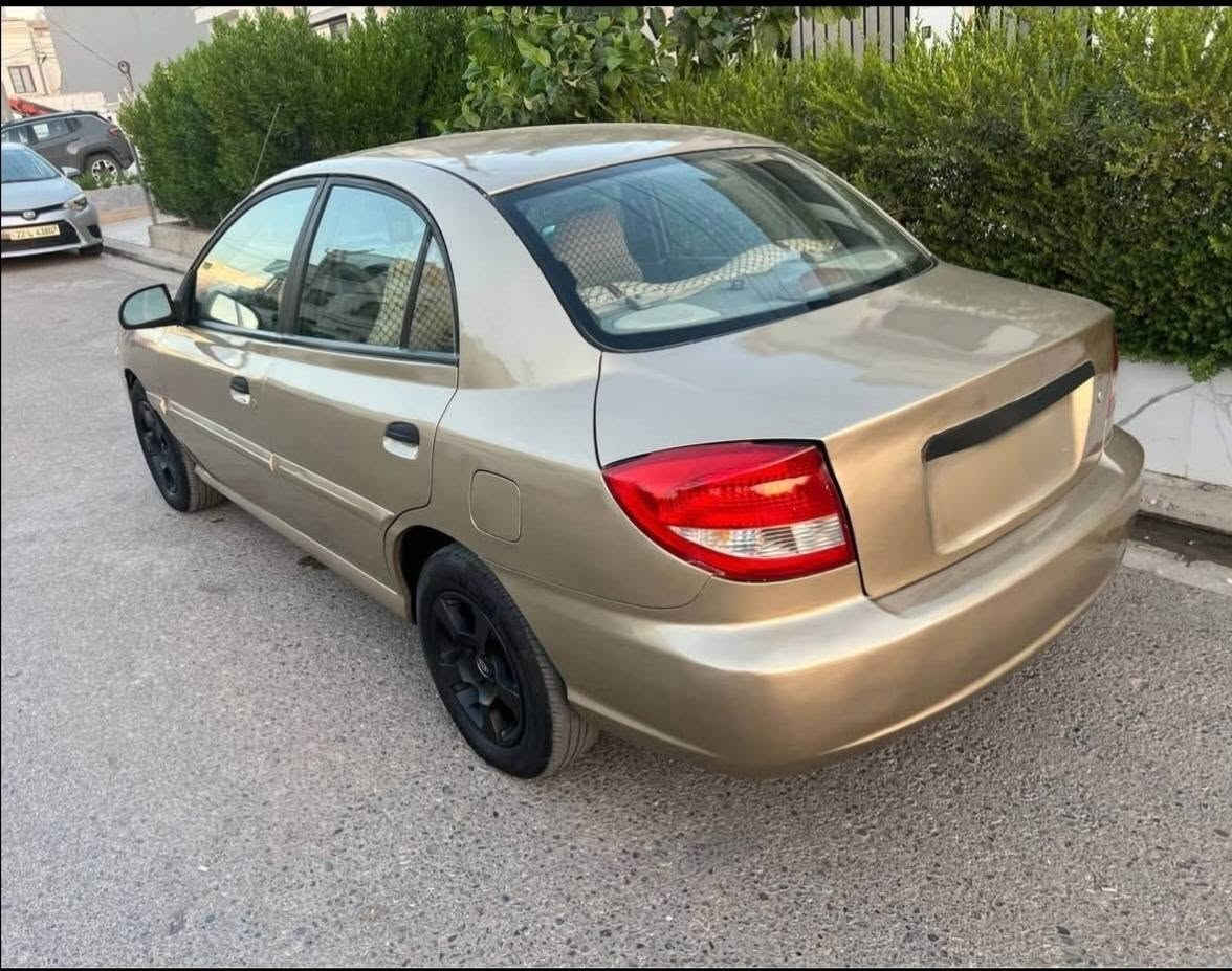 سلام عليكم شباب للبيع كيا ريو 2004 رقم اربيل جديد باسمي   سعر 45 مجال بسيط ***********
