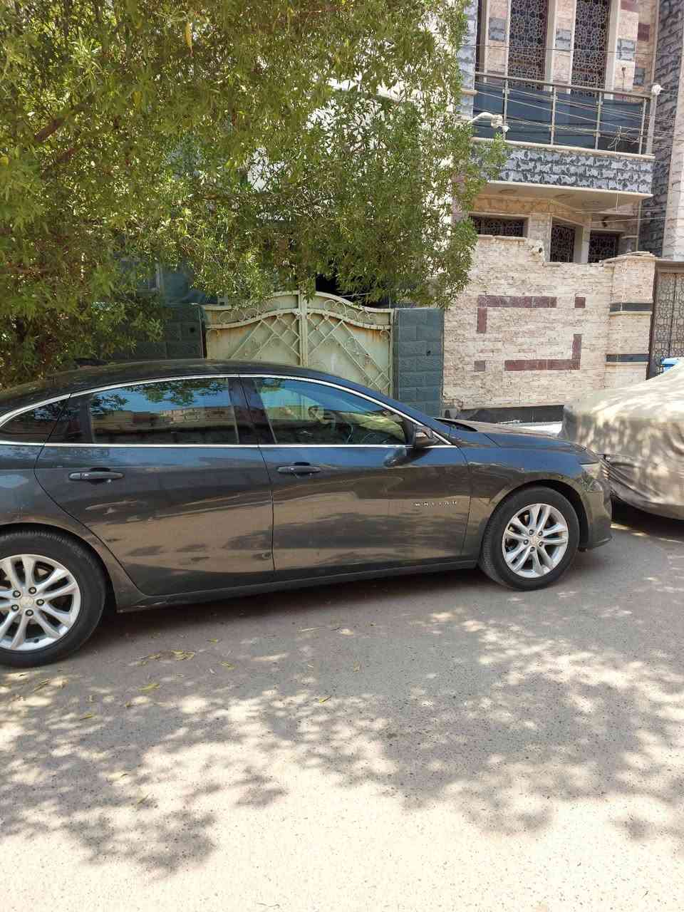 السلام عليكم ماليبو 17 LT لبيع
معروفه موصفات السياره  محرك 1500 تيربو تبريد قطعتين 
سياره بيهة قطعتين امريكا مصبوغات قطعتين بل العراق امبدلات اصلي وكاله بجم كبس كلشي موضح بل صور   كير تيربو مكفول  مكينه تبخر ابيع بيها مكينه سعر بلاش  75 بيها مجال 
*********** استفسار
