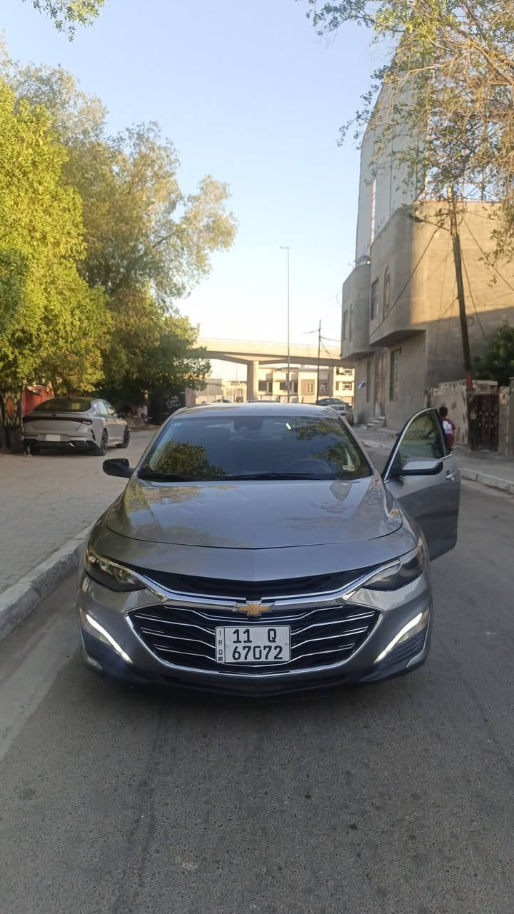 السلام وعليكم ماليبو ٢٠٢٤ مواصفات الماليبو معروفة حساسات خلفية حساسات جانبيه شاشه جبيره سايد بريك بصمه حادث كما موصح بالصور دعاميه صبغ مع ربع البنيد السياره  ماشيه ١٥الف مغلفه ppf بالكامل مع درع جامه أمامه السعر ١٣٠بغداد ***********
