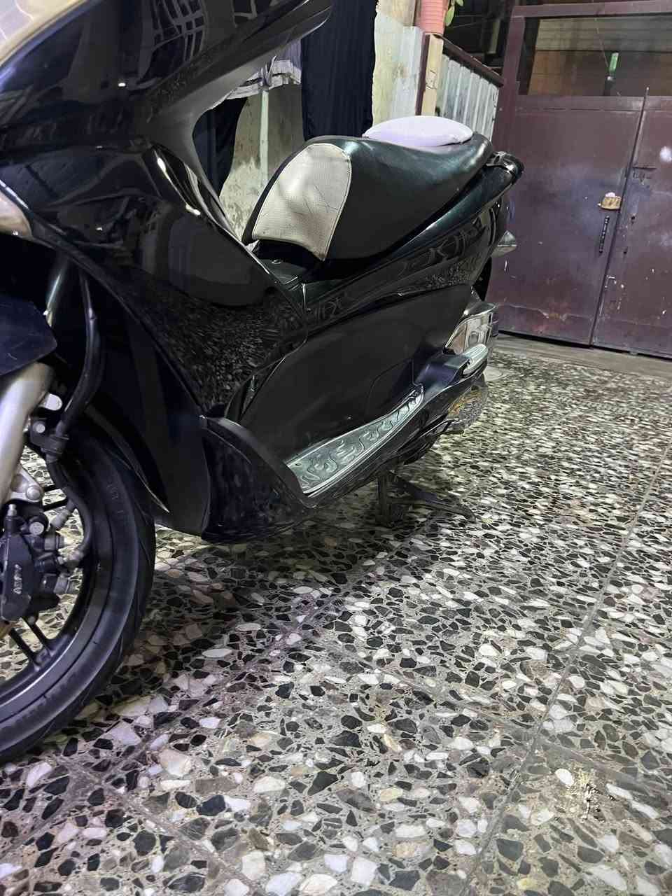 سلام عليكم بي سي اكس جيل اول ياباني ماشيه 33دراجه جاهزه اي نقص مابيها فقط خرز كلج بيهن صوت مكينه تخبل شلعه معدل دراجه بيها تزويد بلادي بيها سعر 1250وبيها مجال عنوان بغداد شعب 
رقمي *********** ترهم مراوس
