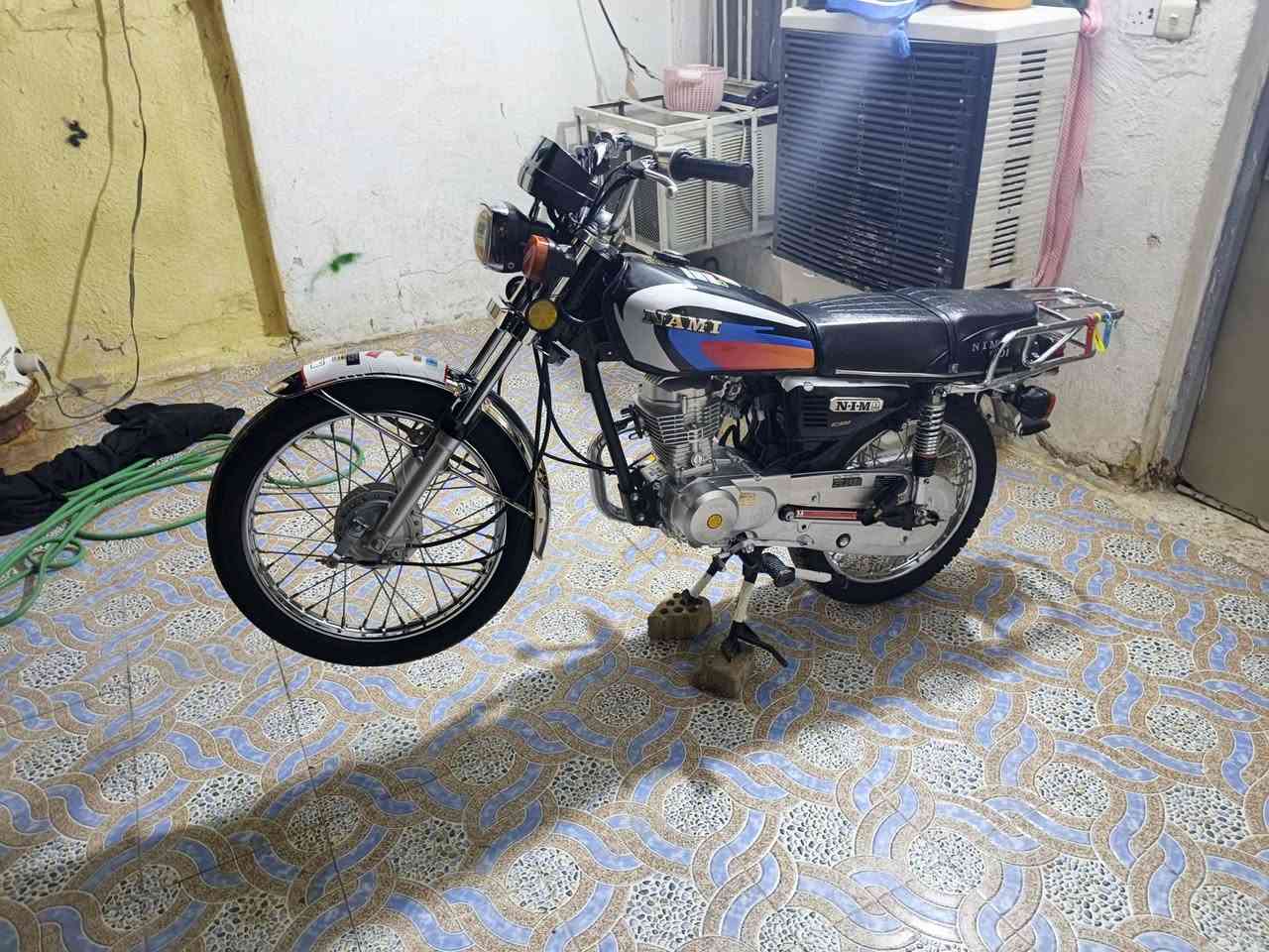 السلام عليكم دراجه للبيع نامه امتياز دراجه جديده بعدها زيرو دراجه نظيفه مكفوله كفاله عامه كهربائيات شغاله كلها ماكينتها فول دراجه@ اوراق سكنر نظيفه مال جناي المكان بابل الهاشميه وهذا رقمي*********** السعر خاص

