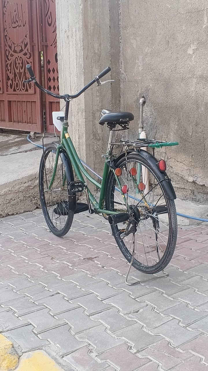 بايسكل للبيع
كلشي مابي مكان ديالى قره تبه

للاستفسار ‏‪***********‬‏
