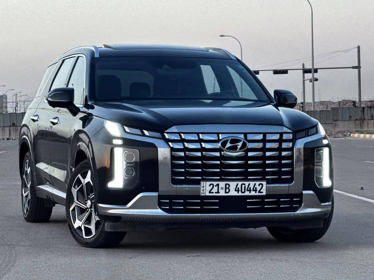 Hyundai Palisade 22 /Calligraphy 1/1
الرقم بأسمي تحويل مباشر 
العداد : 93,000 كيلومتر 

أعلى مواصفات 
الحادث : تبديل بنيد + جاملغ أمامي جهة السائق 
بارد جاملغ خلفي + ضربة بسيطة باب السكن.

صور الحادث والسونار موجود   

للأستفسار الإتصال واتساب :
***********
