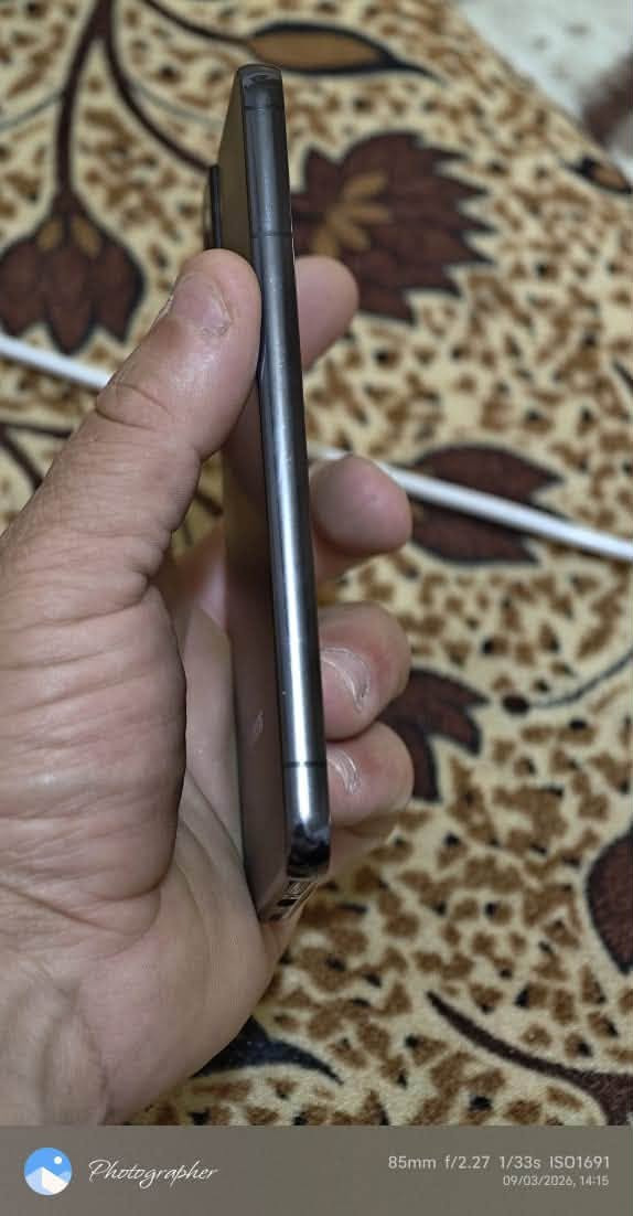 اس 22 عادى بدون بلص ذاكره 128 دبل سيم كلش نظيف مامفتوح بشرط سعر (240$) *********** اربيل

نص مكتوب في الصور:
- Photographer 35mm f/1.69 1/50s ISO582 09/03/2026, 14:14
- Photographer 85mm f/2.27 1/33s ISO1303 09/03/2026, 14:15