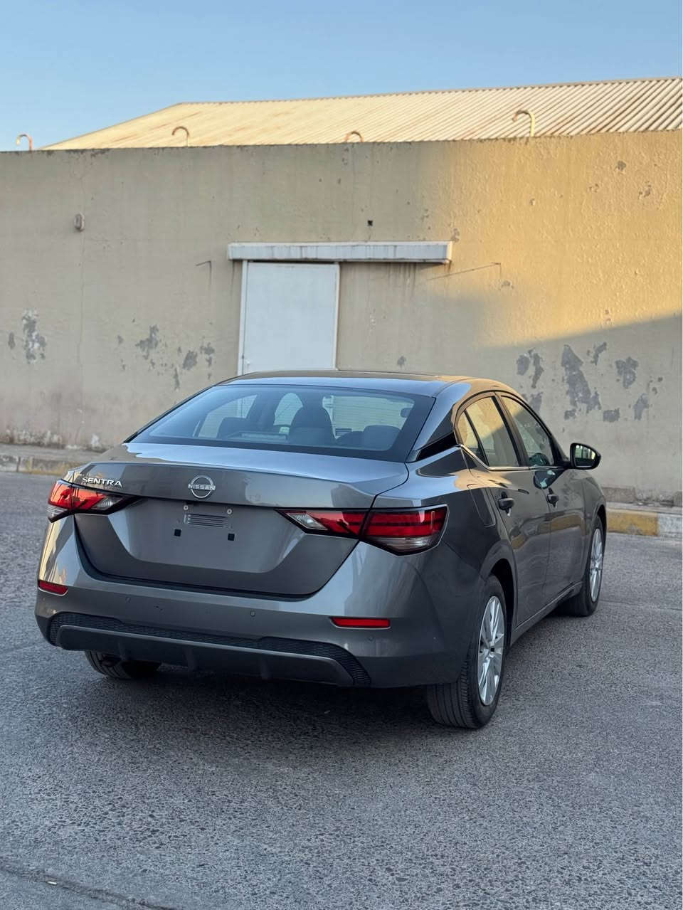 Nissan Sentra S 2024 ✔️
نيسان سنترا اس ٢٠٢٤

سعر مناسب  🔥 118 ورقة و مجال

كل شي بلادي شركة حجر رادارات راديتر 💯
كير محرك تبريد كهربائيات شرط 💯

ثلاث قطع صبغ بدون دواخل بدون ارباك 👌
٢٠ الف ميل (ماشية قليل) و ارباكات سليمة
رقم شاصي بالصور 

مواصفات S 🔝 بصمة تشغيل و رادار امامي و خلفي و جانبي، و رادار خطوط الشارع و حساس ٣٦٠ درجة و شاشة و كاميرة و نظام اوتو هولد و نظام تراكشن .....

مكان عقرة "ئاكرێ"
واتس اب و كورك ***********
*********** اكر, نينوى
