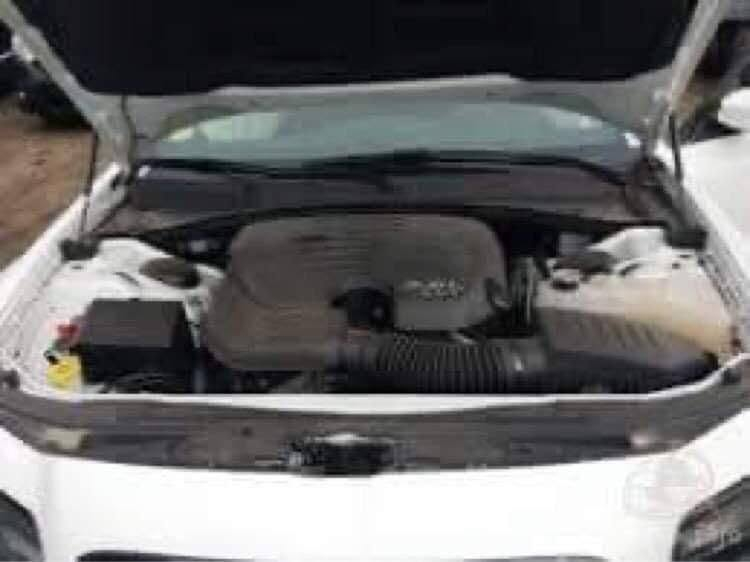 للبيع -كرايسر اوباما مواصفاتAWD 300S   سلندر 6
كرايسلر300S دفع رباعي سياره نظيفه جدا شكل رياضي جاهزه أنكر سلف وطلع ربع ماتصرف عليه
موديل 2020 داخل جلد سياره ضرره من امريكا جاملقين معدلات ومصبوغات خلفيات وباب مبدل كما في الصوره.  رقم بغداد الدولي تحويل مباشر مكانه كربلاء الشراي اتصال  ***********
