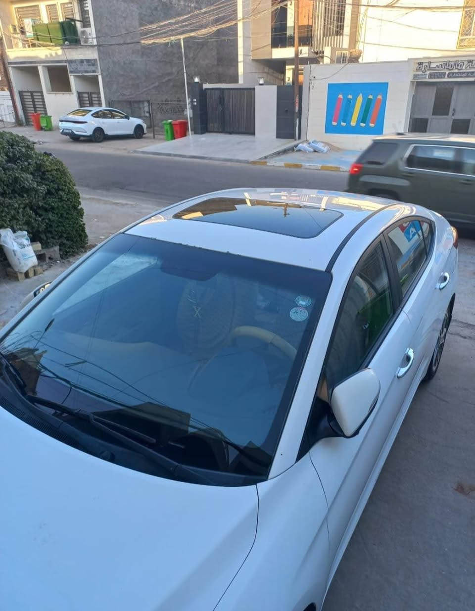 النترا خليجي ٢٠١٩ ماشية ١٥١ الف كيلومتر بيها صبغ بالدوسة وبارد بالباب الخلفي وتقشير جدا بسيط بالصبغ جاهزة من كلشي رقم اربيل باسمي  سنوية إلى  ٢٠٣١ 
السعر 149 وبيها مجال مكاني بغداد *********** بغداد, العراق
