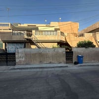 قطع الاثوريين 808 • ١٩٥م