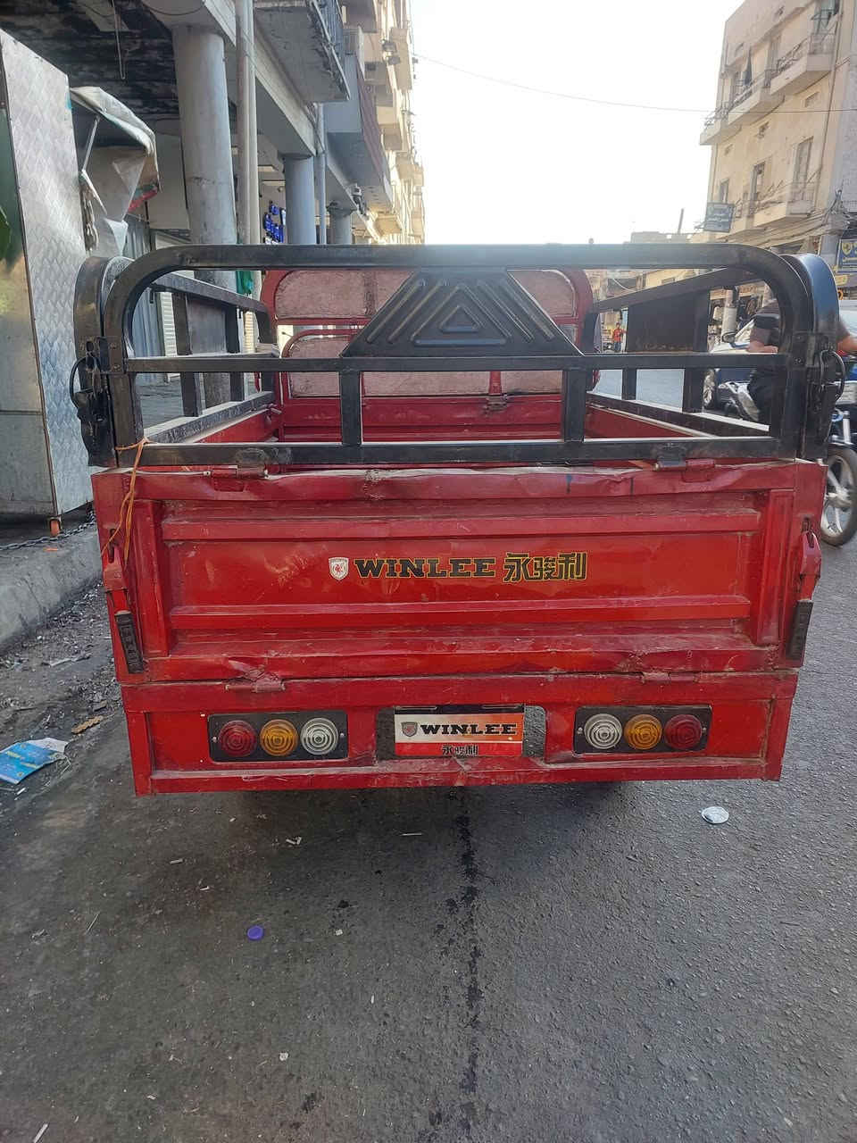 للبيع الحجم الكبير مابيه اي نقص جاهزه من كل نواحي بطاريات جدد مثل ما واضح بصوره سعر 950 سكن بغداد متواجد خاص او هاذه رقمي تحياتي ***********

